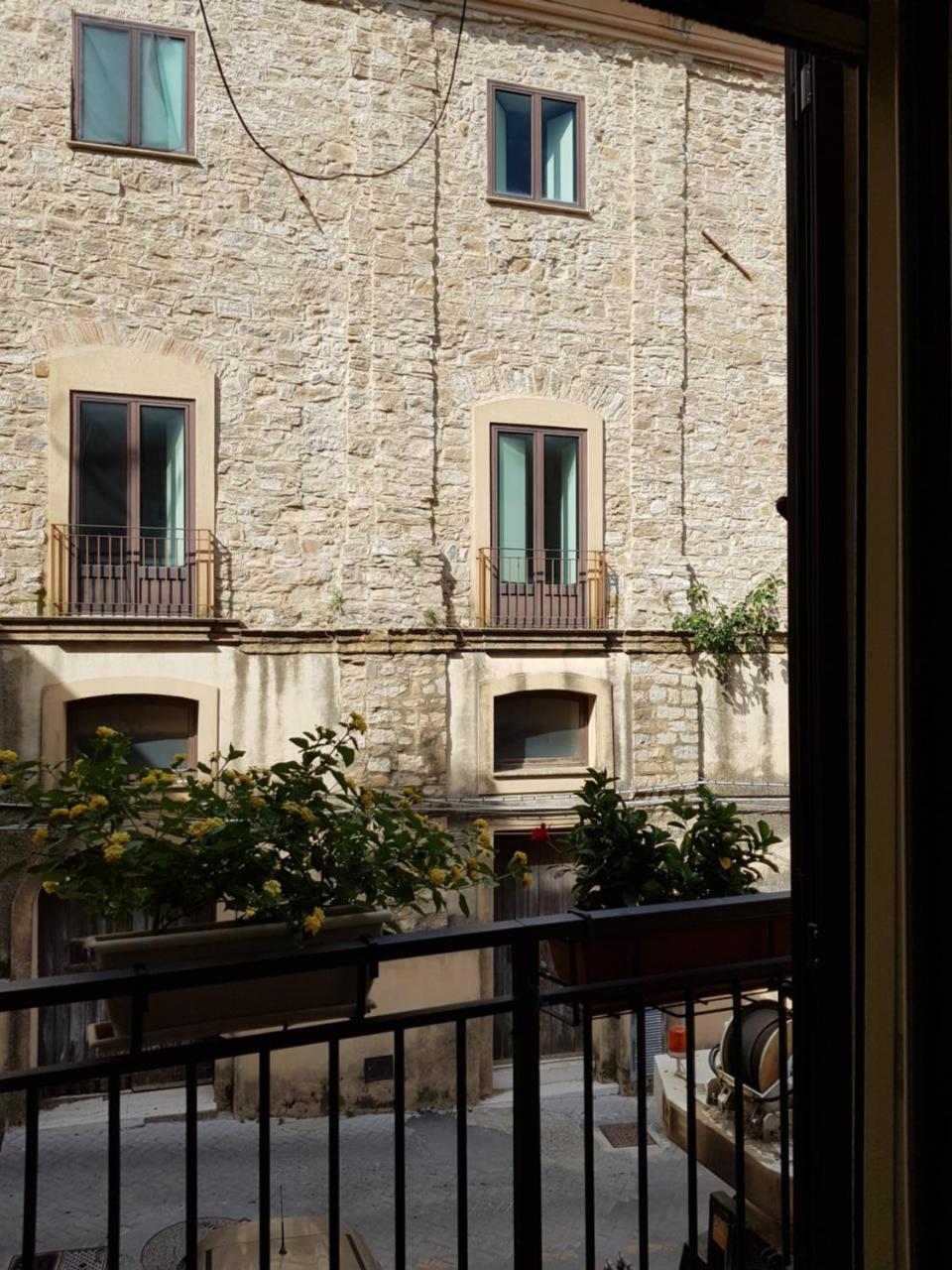 Casa Coccinella Bed & Breakfast กัลตานิสเซตตา ภายนอก รูปภาพ